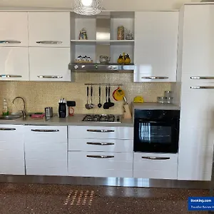 apartment-arcobaleno.hotelitalianriviera.com/