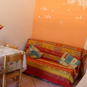 appartamenti-tra-gli-ulivi.hotelitalianriviera.com/